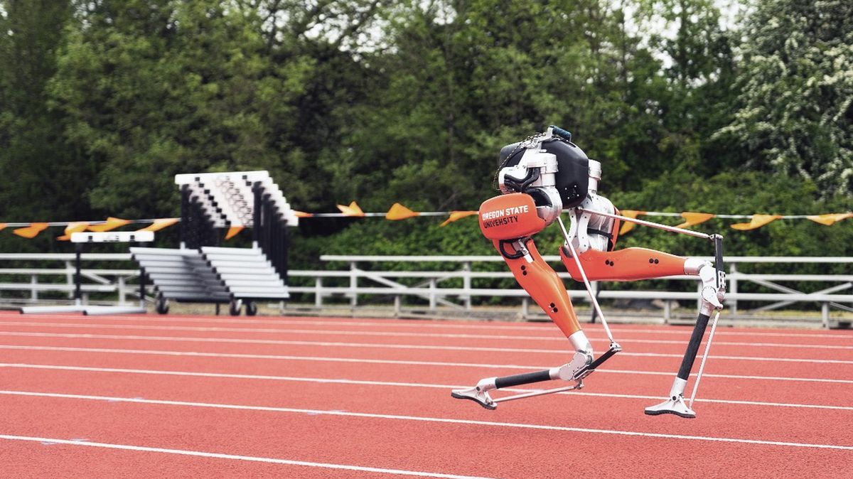 Robotka Cassie zaběhla nový světový rekord na 100 metrů